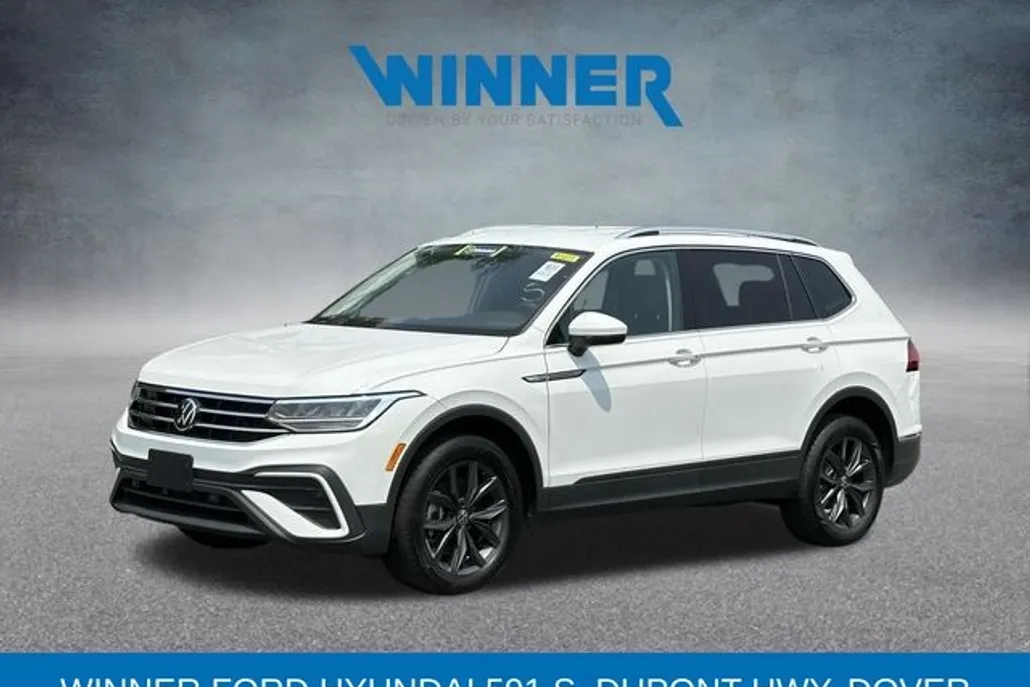2024 Volkswagen Tiguan SE Wolfsburg Edition photo 1
