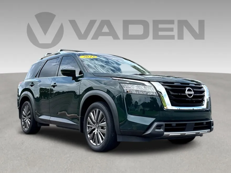 2023 Nissan Pathfinder SL photo 1