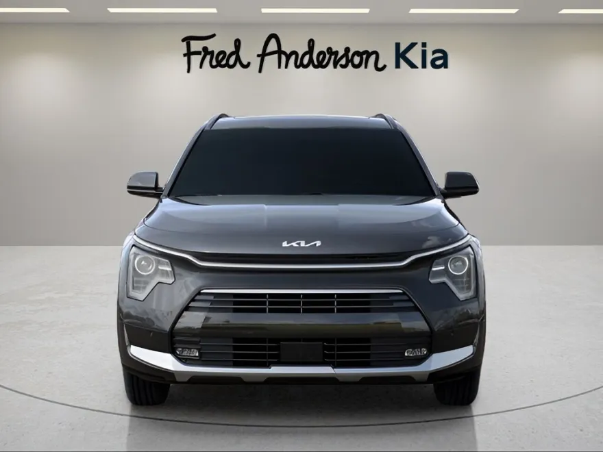 2025 Kia Niro SX Touring photo 1