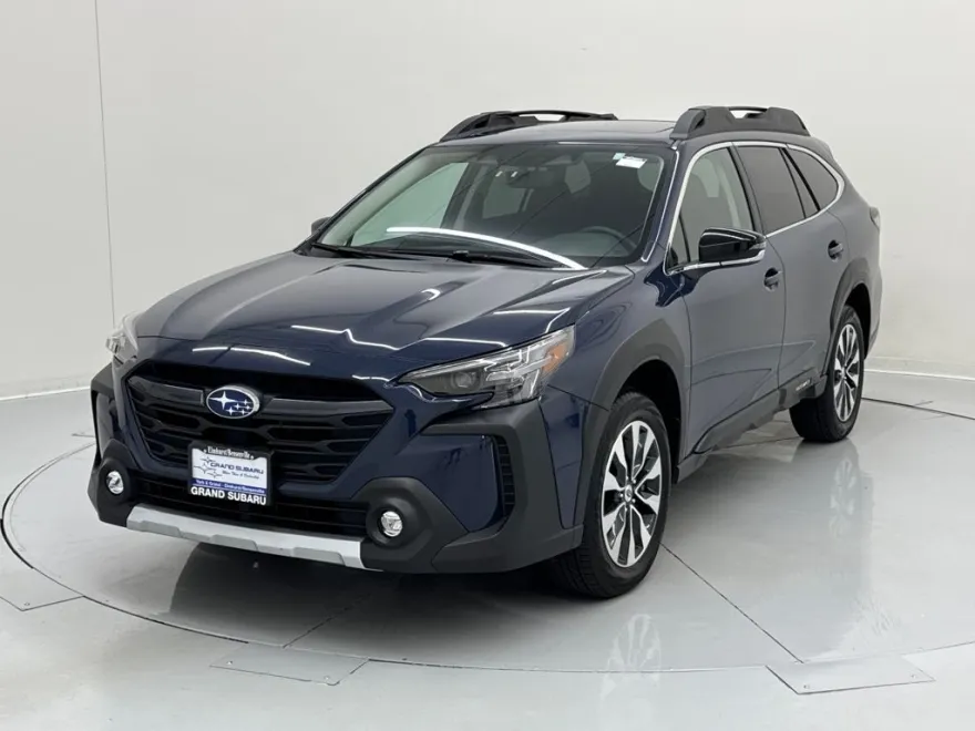 2024 Subaru Outback Limited XT photo 1