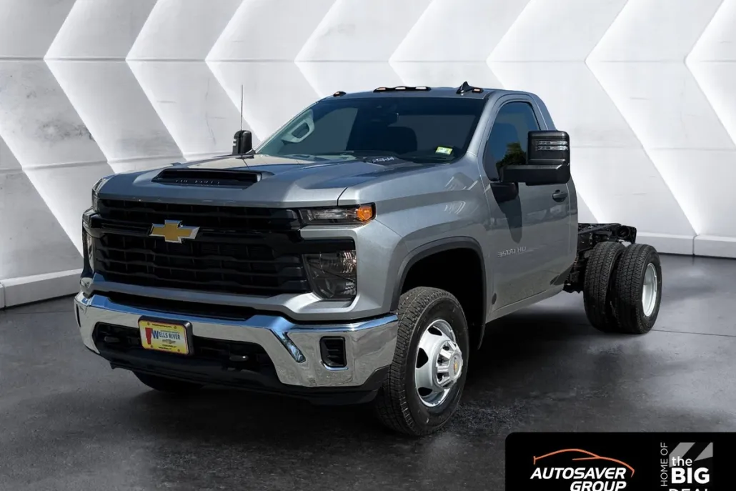 2026 Chevrolet Silverado 3500HD Work Truck photo 1