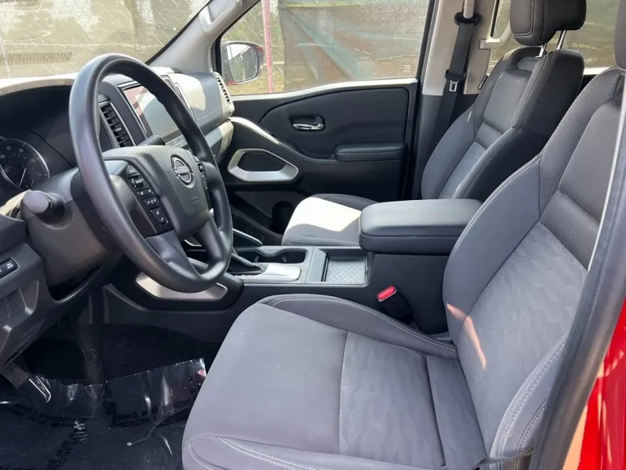 2023 Nissan Frontier SV photo 1