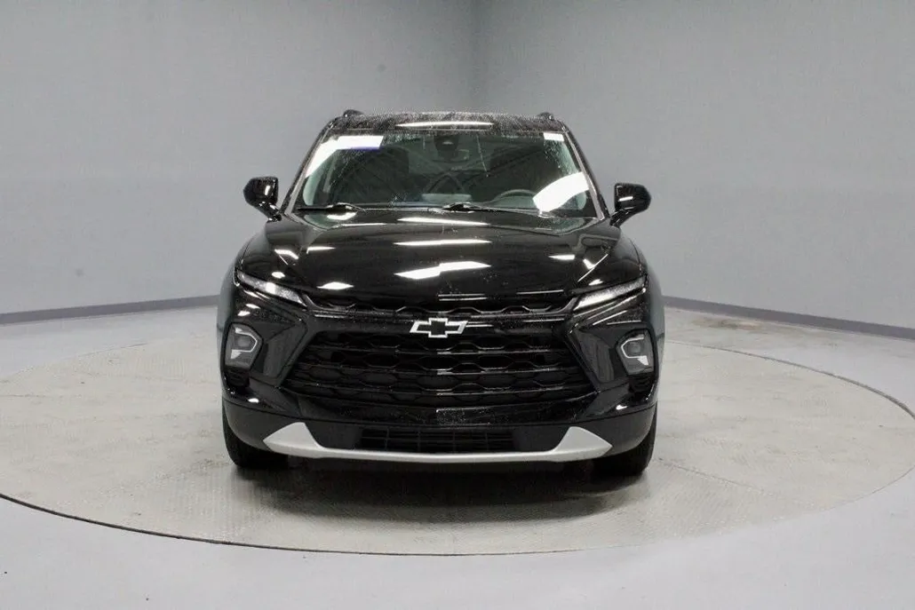 2023 Chevrolet Blazer 2LT photo 1