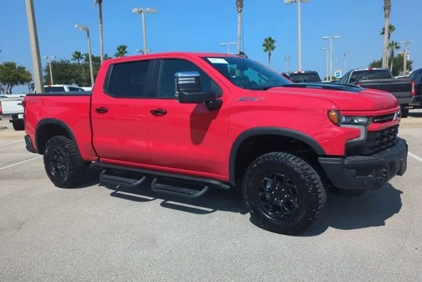 2024 Chevrolet Silverado 1500 ZR2 photo 1