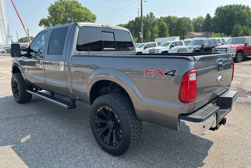 2014 Ford F-350 Lariat photo 1