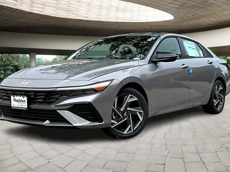 2025 Hyundai Elantra Hybrid SEL Sport photo 1