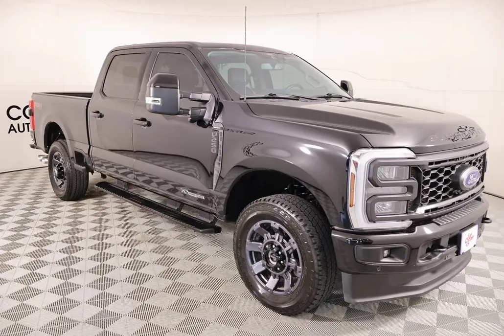 2024 Ford F-250 Lariat photo 1