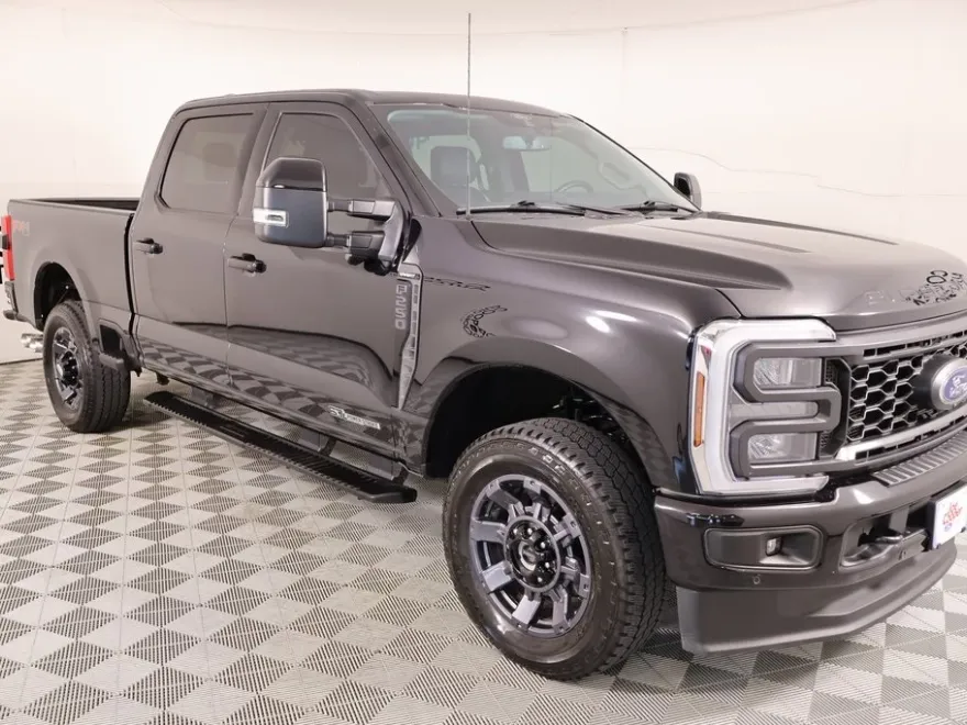 2024 Ford F-250 Lariat photo 1