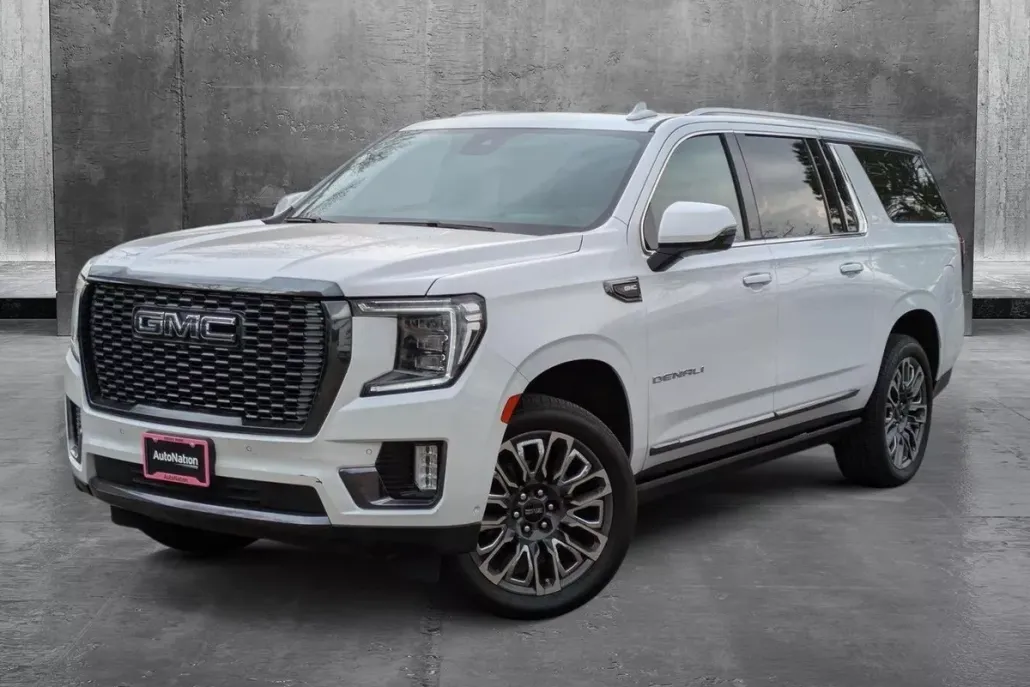 2023 Gmc Yukon XL Denali Ultimate photo 1