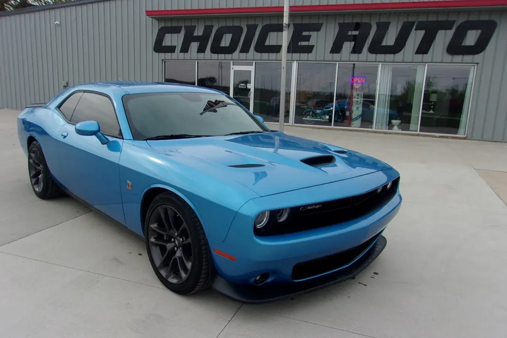 2023 Dodge Challenger R/T Scat Pack photo 1