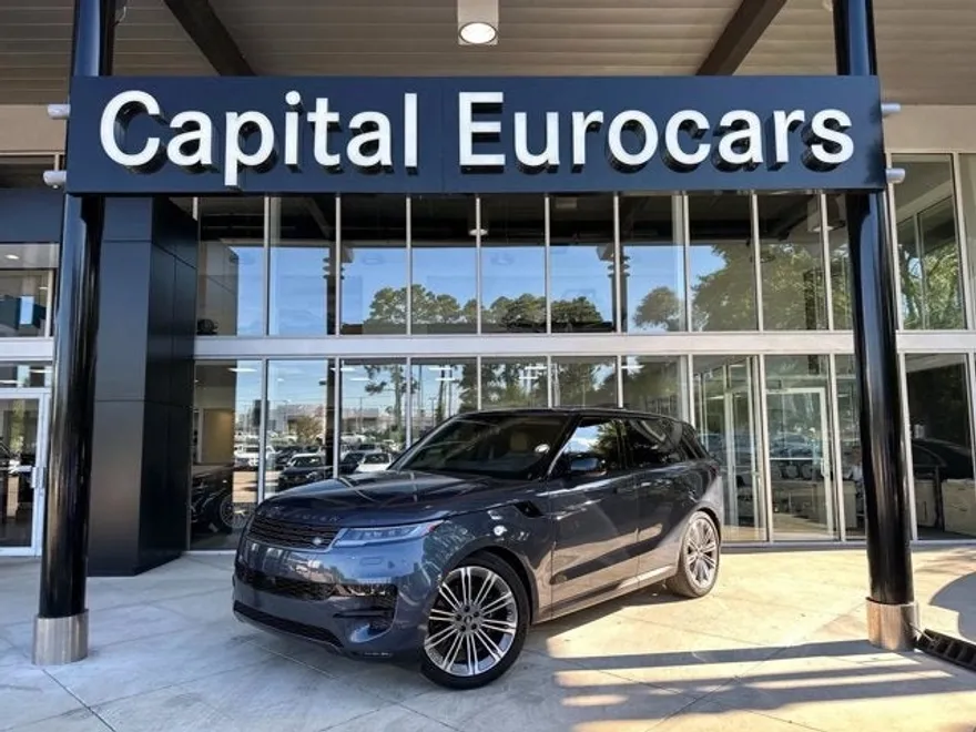2025 Land Rover Range Rover Sport SE photo 1