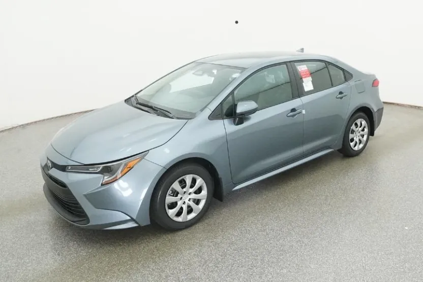 2026 Toyota Corolla LE photo 1