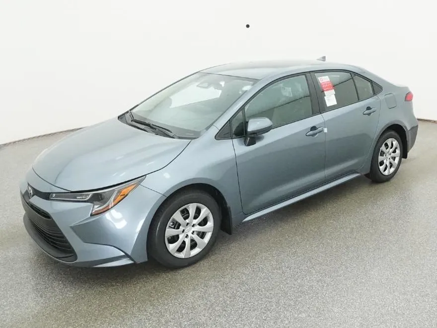 2026 Toyota Corolla LE photo 1