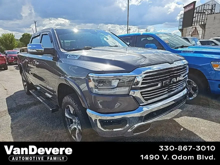 2019 Ram 1500 Laramie photo 1