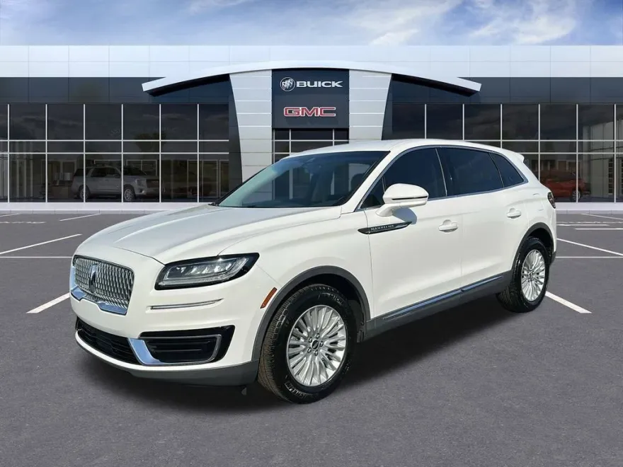 2020 Lincoln Nautilus Standard photo 1