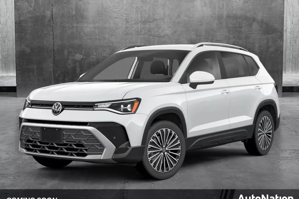 2025 Volkswagen Taos SE photo 1