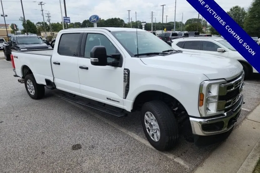 2024 Ford F-250 photo 1