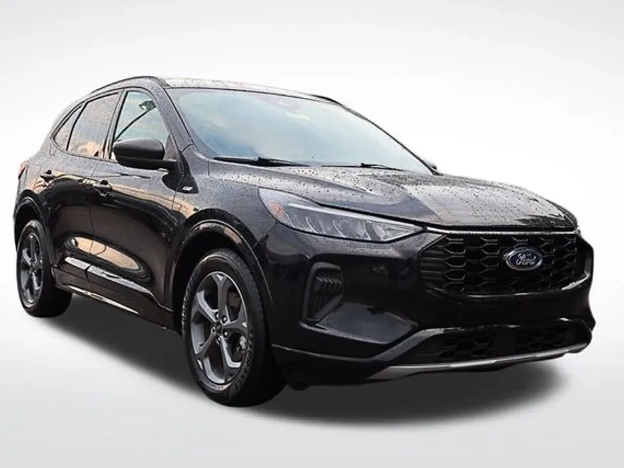 2023 Ford Escape ST-Line photo 1