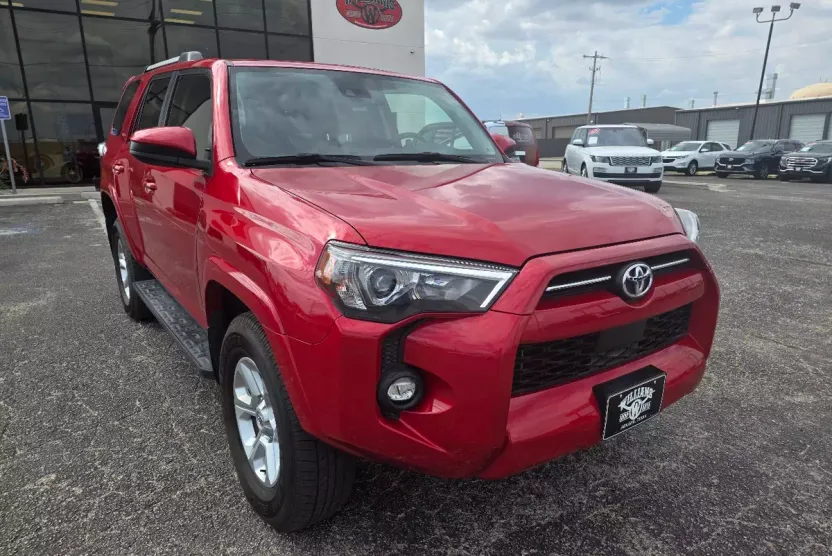 2024 Toyota 4Runner SR5 4WD photo 1