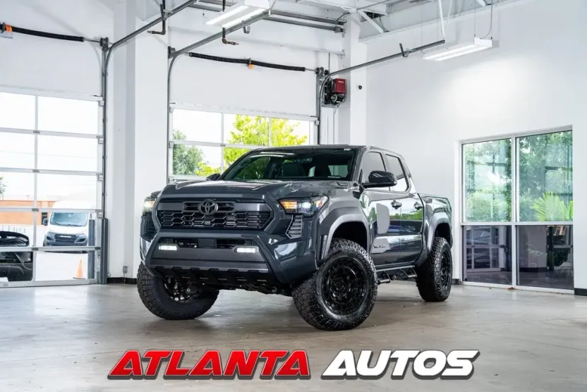 2025 Toyota Tacoma photo 1