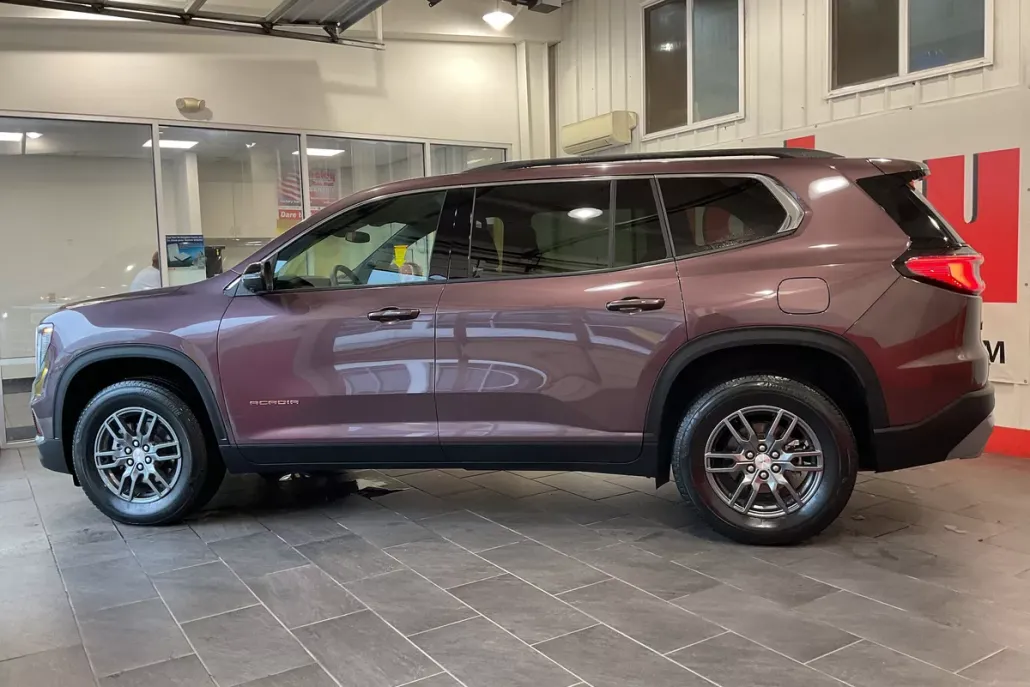 2025 Gmc Acadia Elevation photo 1