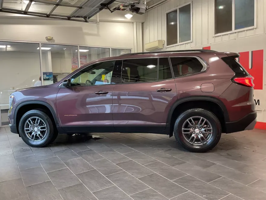 2025 Gmc Acadia Elevation photo 1