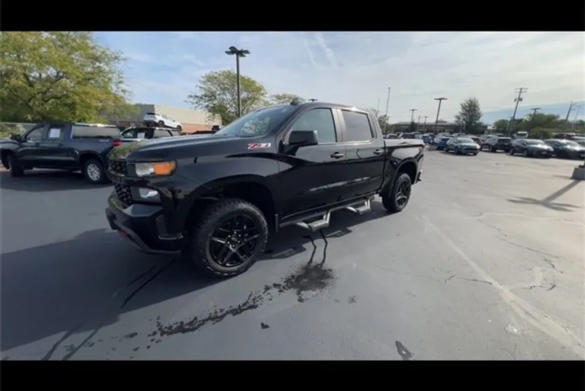 2022 Chevrolet Silverado 1500 Custom Trail Boss photo 1