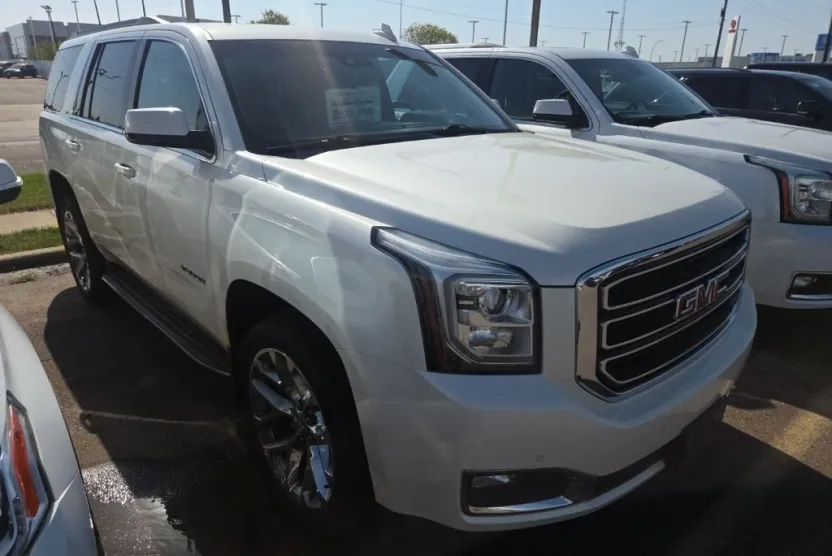 2015 Gmc Yukon SLT photo 1