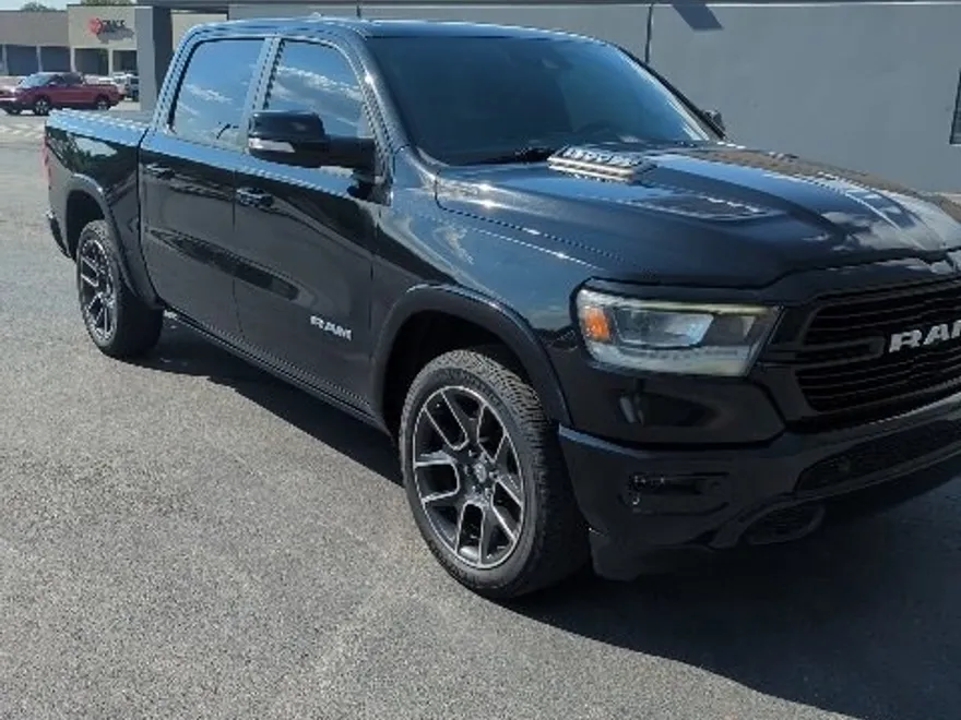 2020 Ram 1500 Laramie photo 1