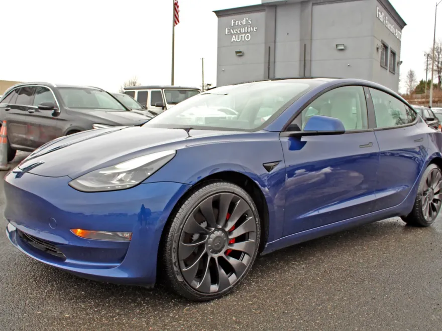 2022 Tesla Model 3 Performance photo 1