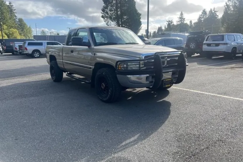 2001 Dodge Ram photo 1