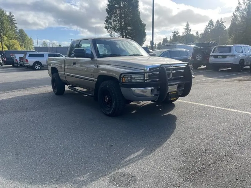 2001 Dodge Ram photo 1