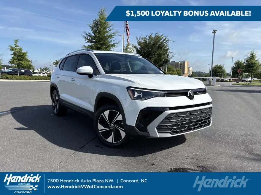 2025 Volkswagen Taos SE photo 1