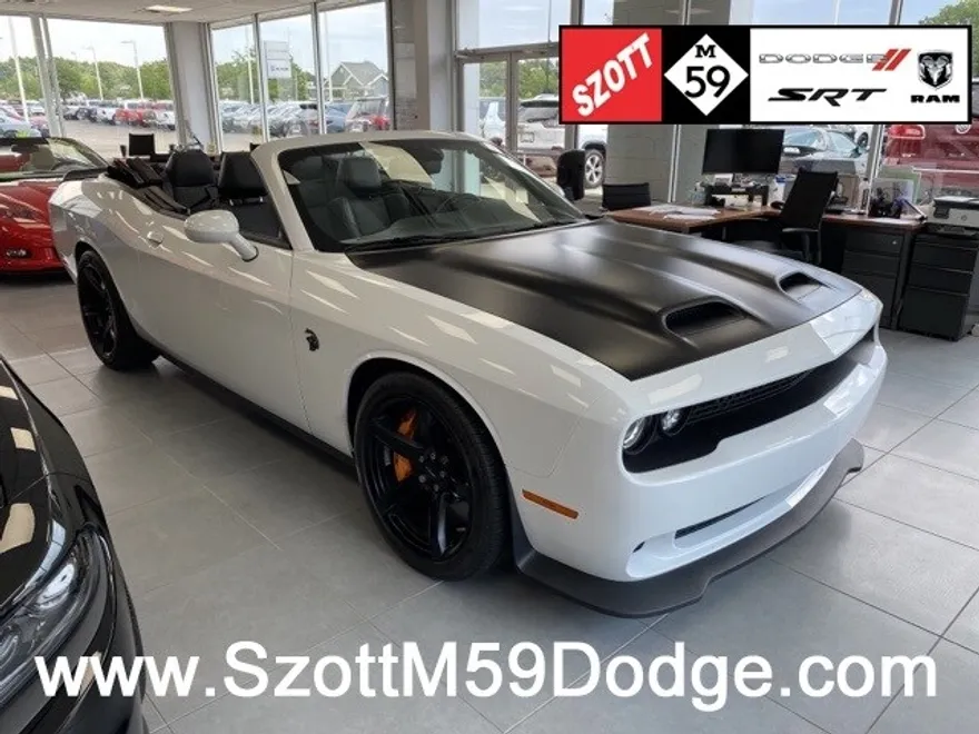 2022 Dodge Challenger SRT8 Hellcat photo 1