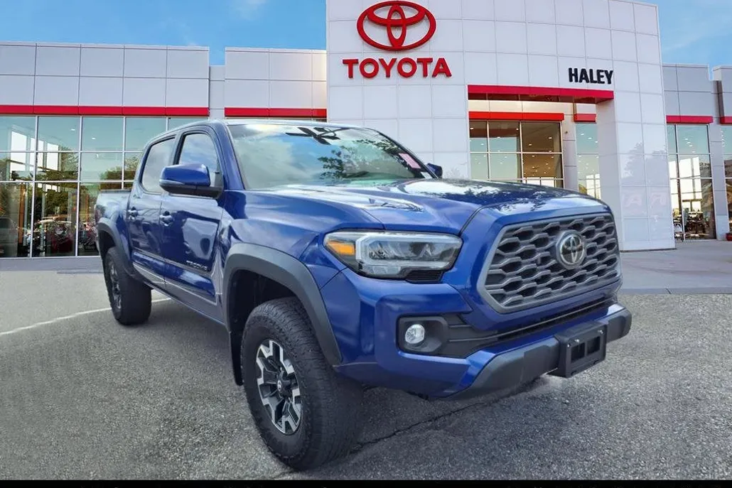 2023 Toyota Tacoma TRD Double Cab V6 photo 1