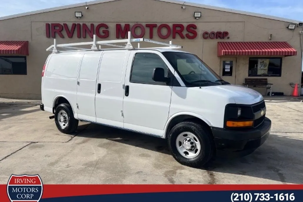 2017 Chevrolet Express Cargo Van photo 1