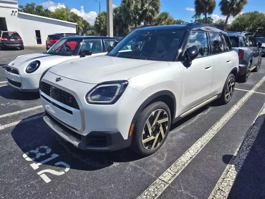 2025 Mini Countryman ALL4 S photo 1