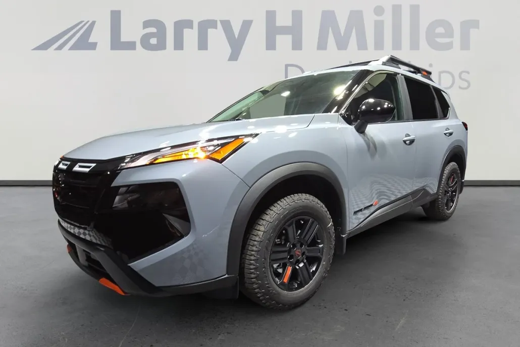 2026 Nissan Rogue SV photo 1
