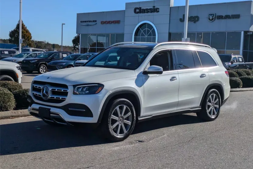 2023 Mercedes Benz GLS 450 4MATIC photo 1