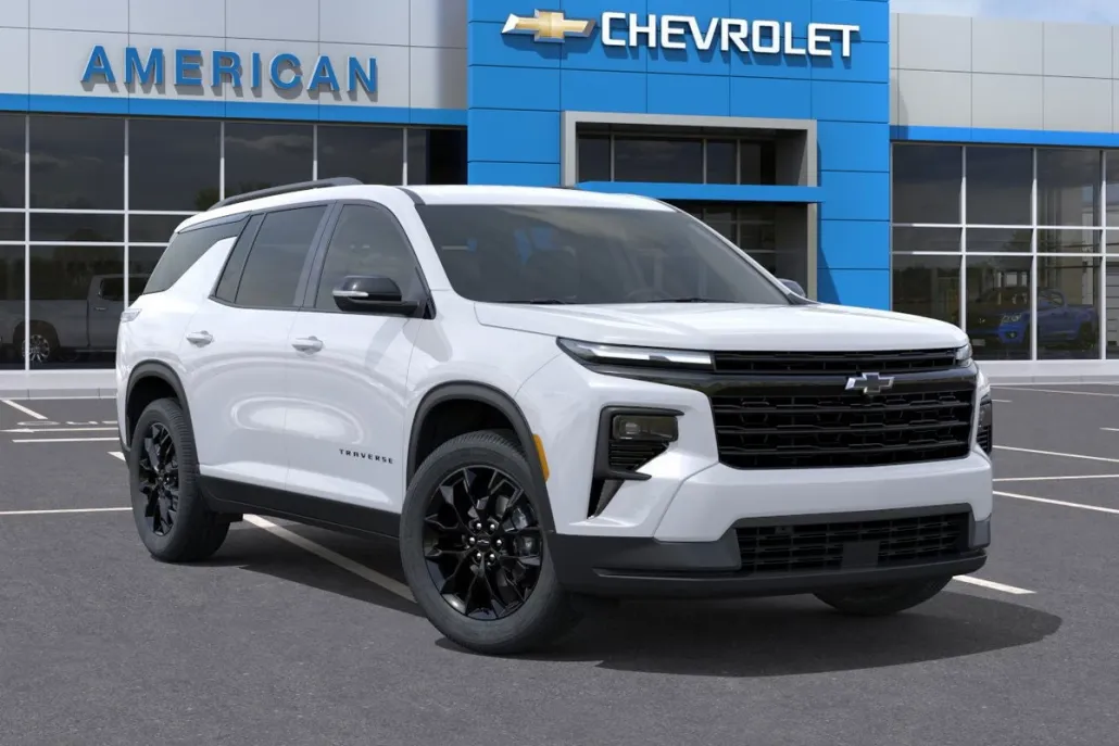 2026 Chevrolet Traverse photo 1