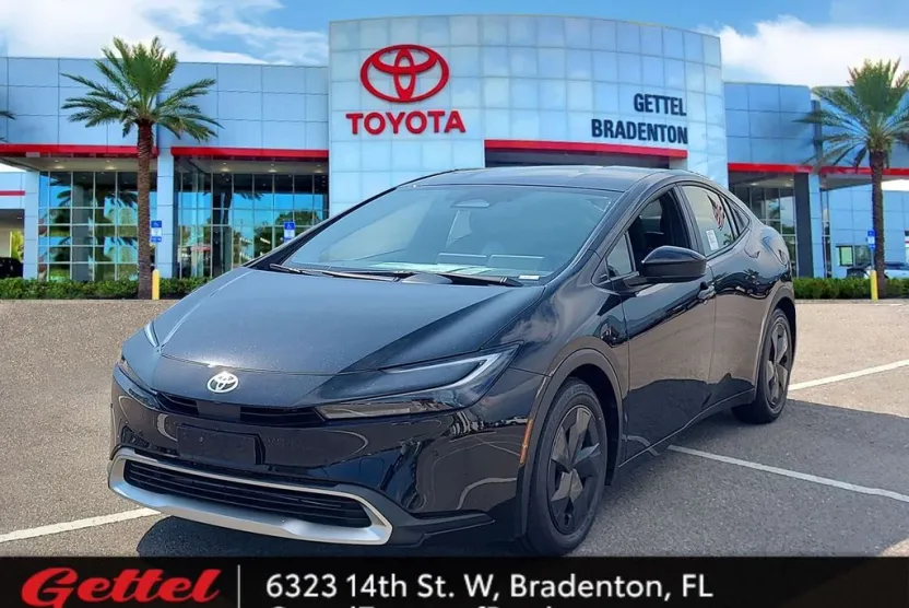 2025 Toyota Prius Plug-in Hybrid SE photo 1