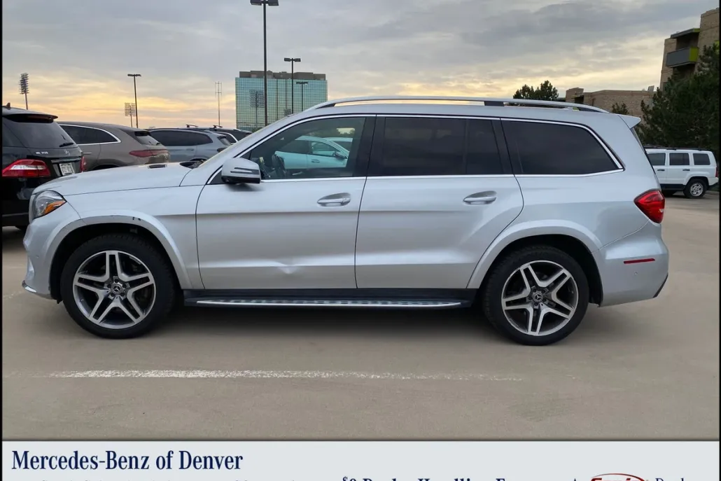 2017 Mercedes Benz GLS 550 photo 1