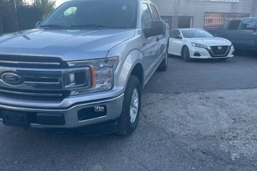 2019 Ford F-150 XLT photo 1