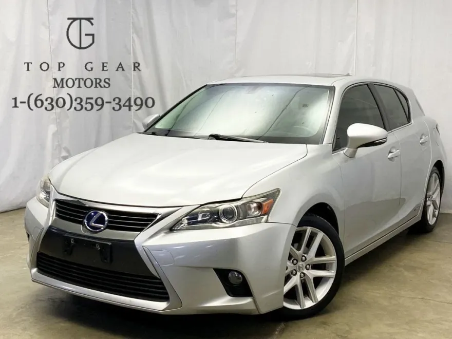 2015 Lexus CT 200h photo 1