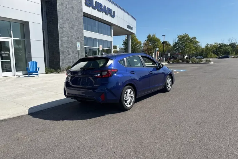 2024 Subaru Impreza Base photo 1