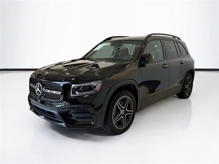 2025 Mercedes Benz GLB 250 4MATIC photo 1