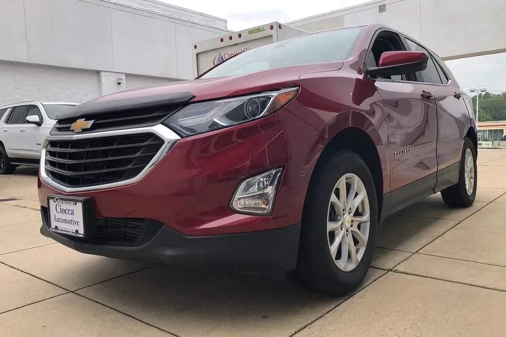 2021 Chevrolet Equinox LT photo 1