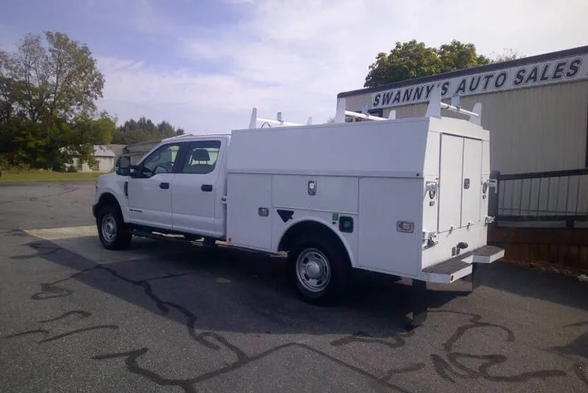 2020 Ford F-350 XL photo 1
