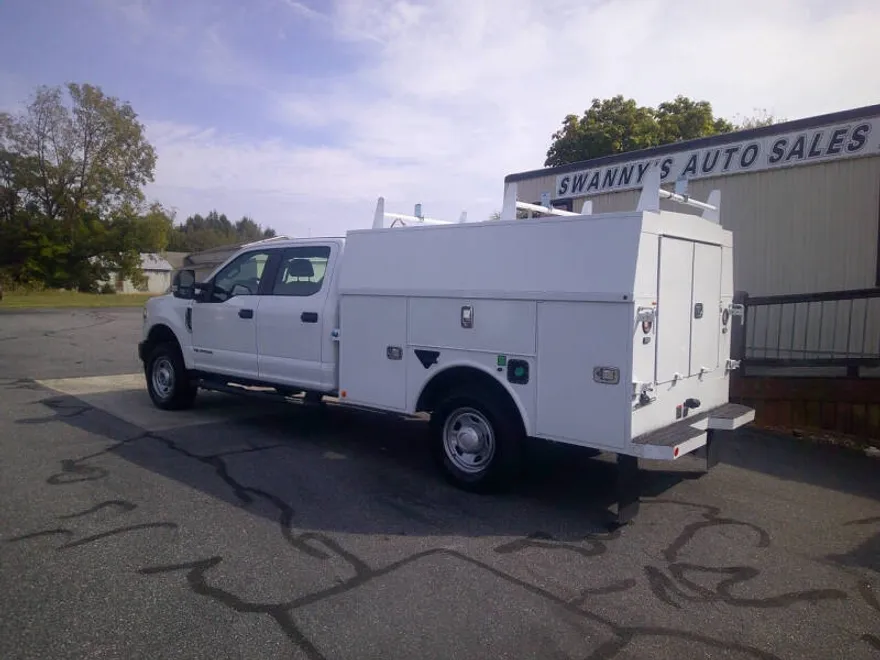 2020 Ford F-350 XL photo 1