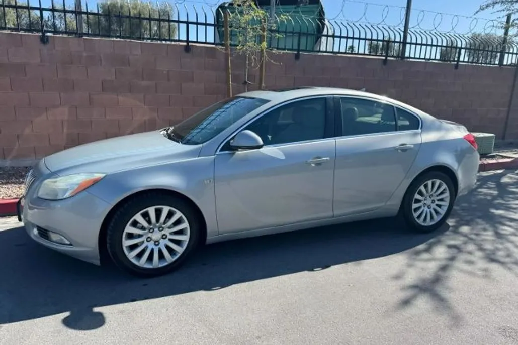 2011 Buick Regal CXL photo 1